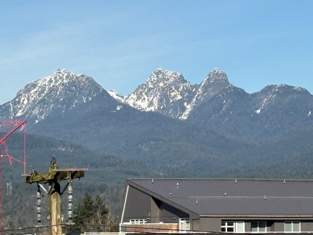 Kitchen Photo of 603 11980 222 Street, Maple Ridge, BC