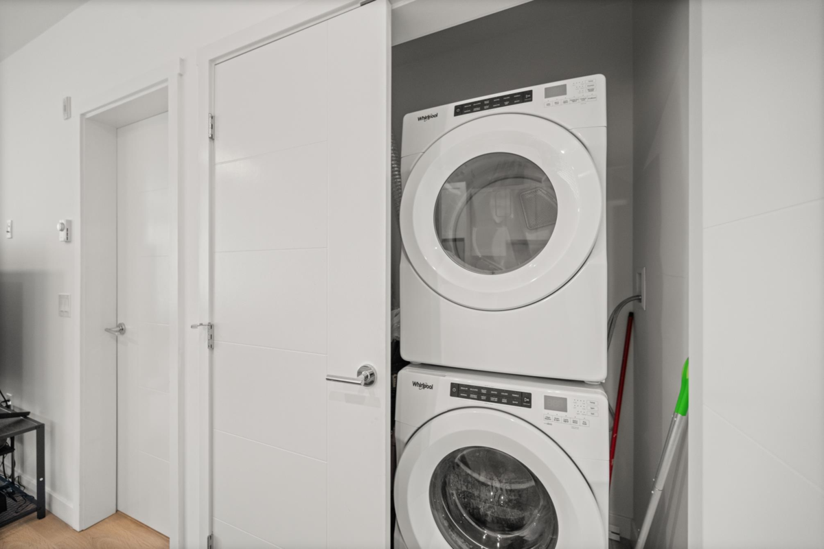 Primary Bathroom Photo of 424 5415 Brydon Crescent, Langley, BC