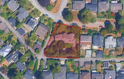 Front exterior of 2296 W 32nd Avenue, Vancouver, BC