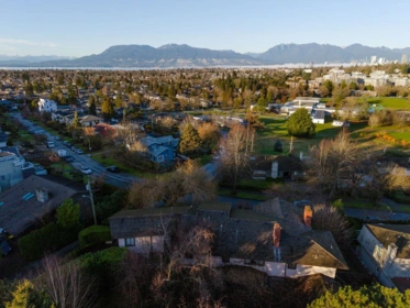 2296 W 32nd Avenue, Vancouver, BC, Vancouver — Single Family Residence for sale