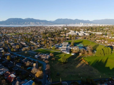2296 W 32nd Avenue, Vancouver, BC, Vancouver — Single Family Residence for sale