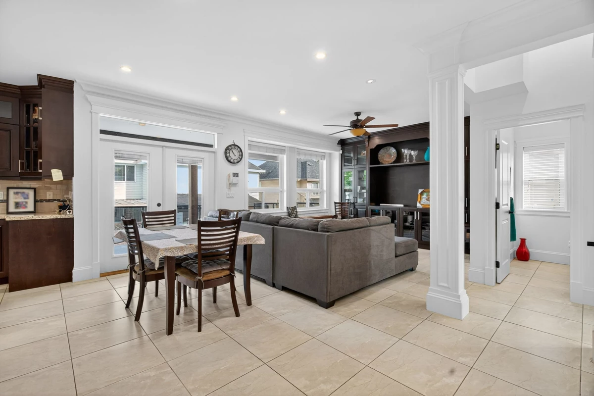 Breakfast Nook Photo of 13255 62 Avenue, Surrey, BC