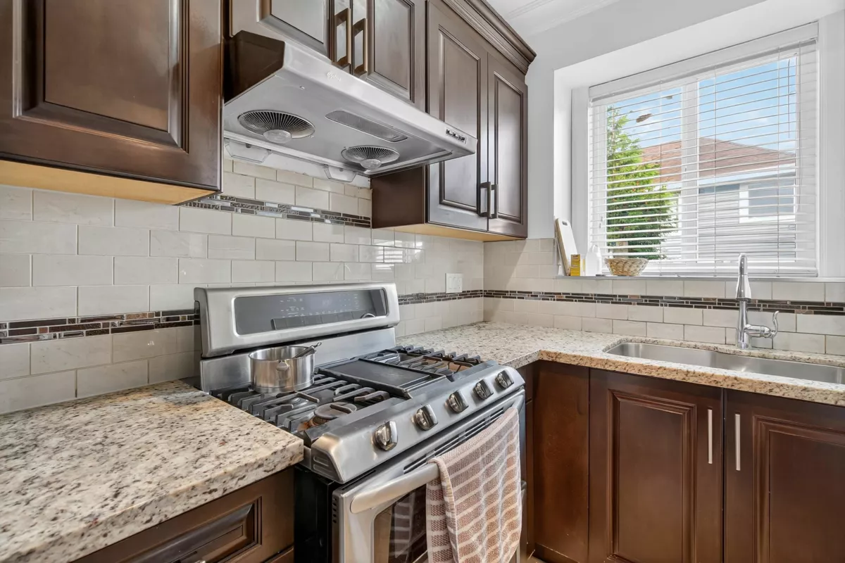 Pantry Photo of 13255 62 Avenue, Surrey, BC