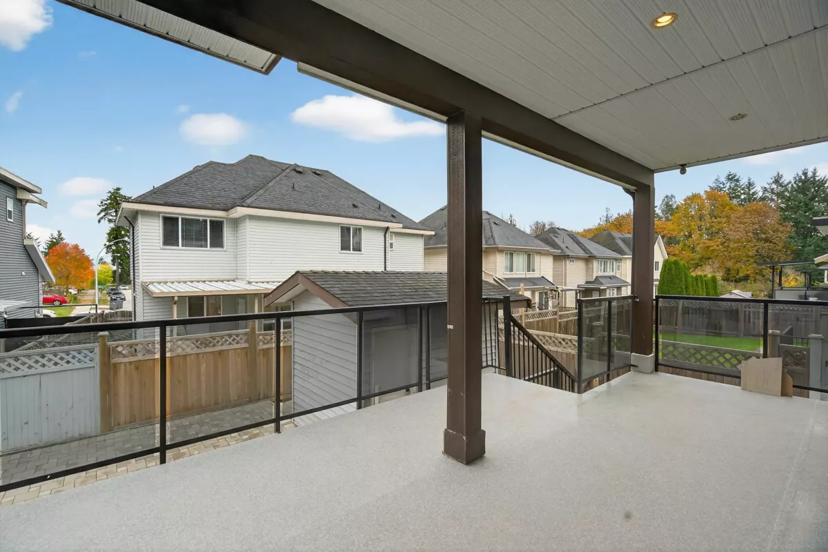 Walk-In Closet Photo of 13255 62 Avenue, Surrey, BC