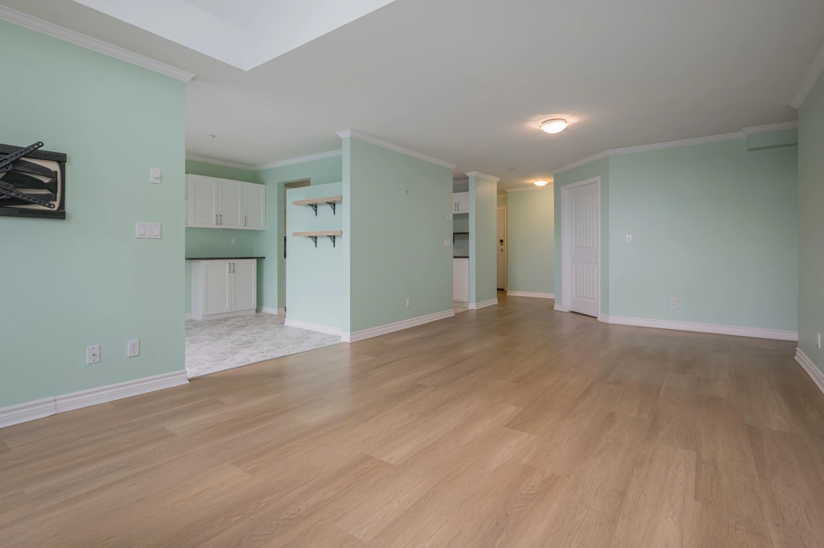 Walk-In Closet Photo of 408 2963 Nelson Place, Abbotsford, BC