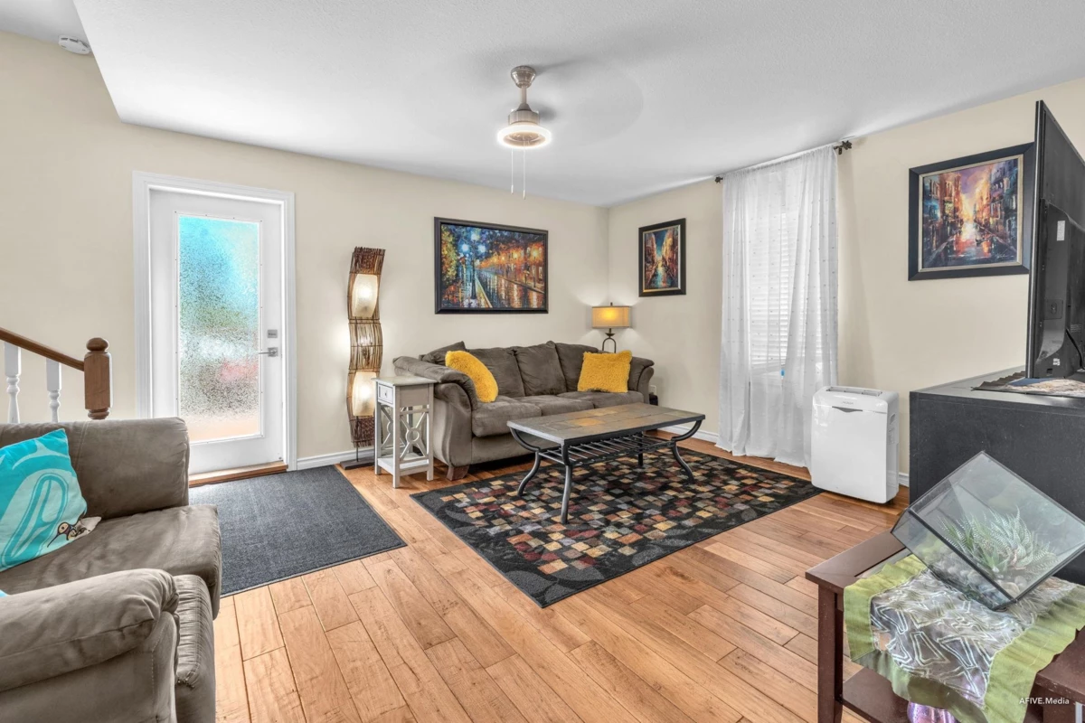 Basement Recreation Room Photo of 7588 150a Street, Surrey, BC