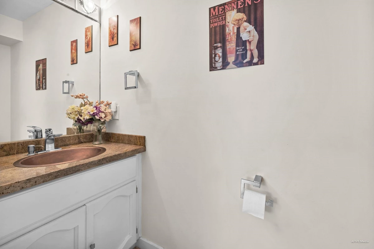 Hallway Photo of 7588 150a Street, Surrey, BC