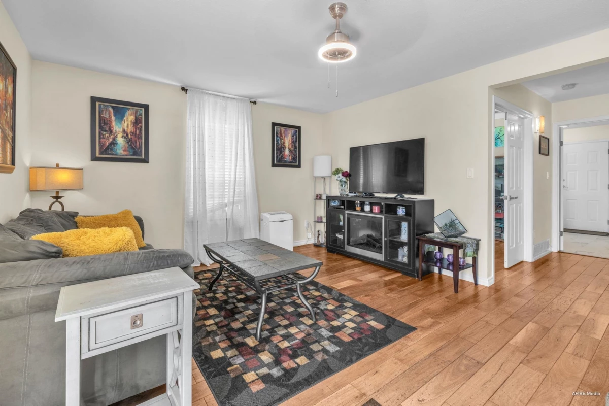 Loft / Bonus Room Photo of 7588 150a Street, Surrey, BC