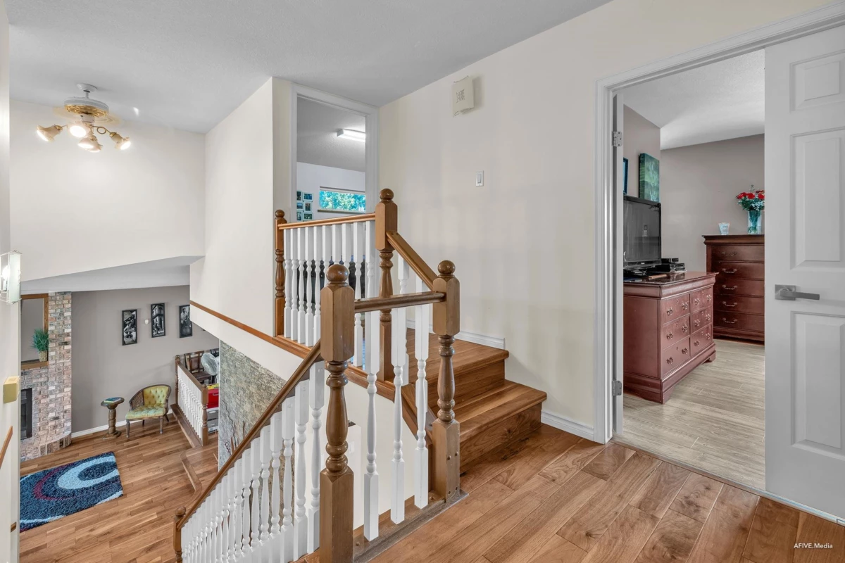 Swimming Pool Photo of 7588 150a Street, Surrey, BC