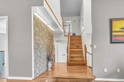 Walk-In Closet Photo of 7588 150a Street, Surrey, BC