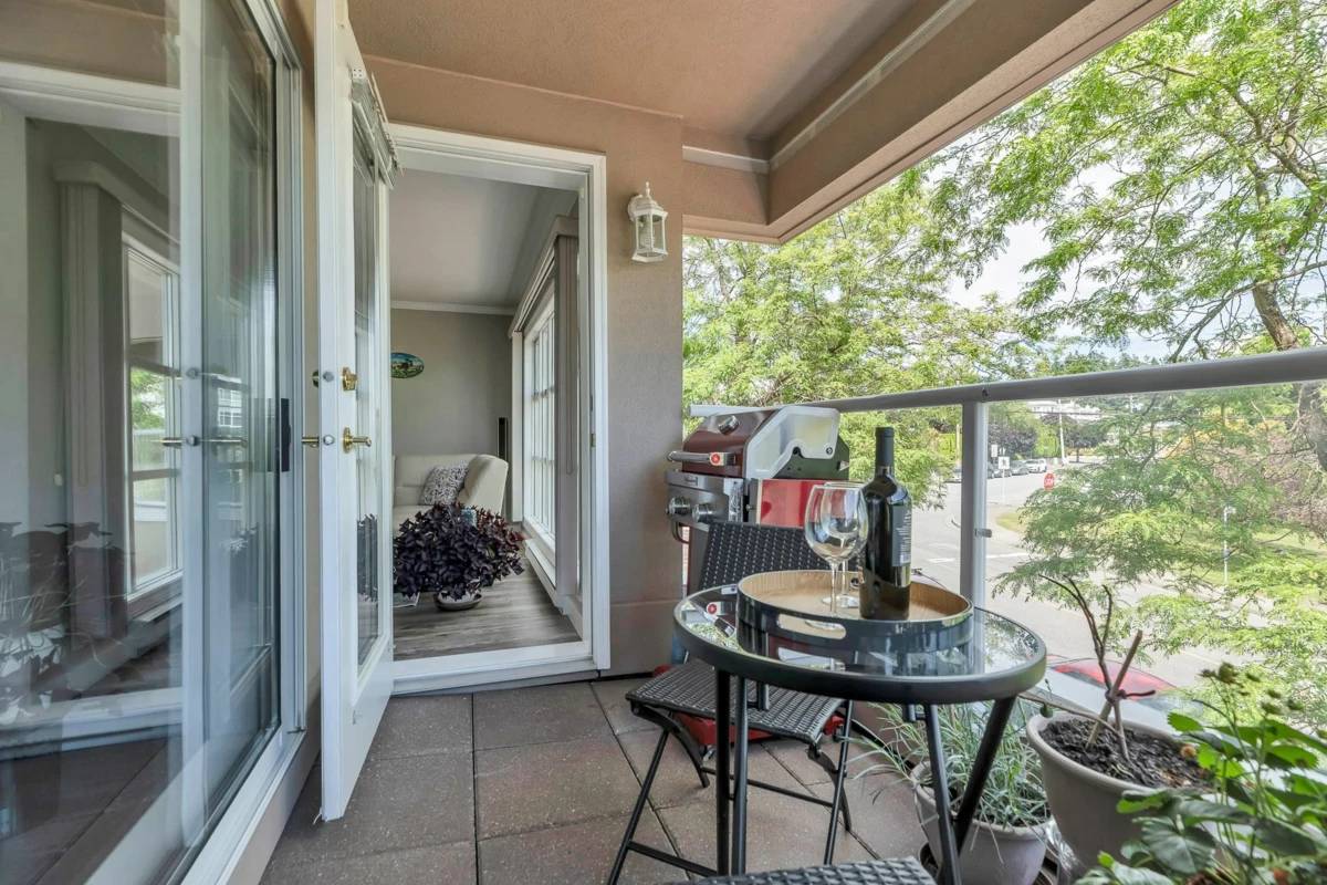 Bedroom 3 Photo of 202 15284 Buena Vista Avenue, White Rock, BC