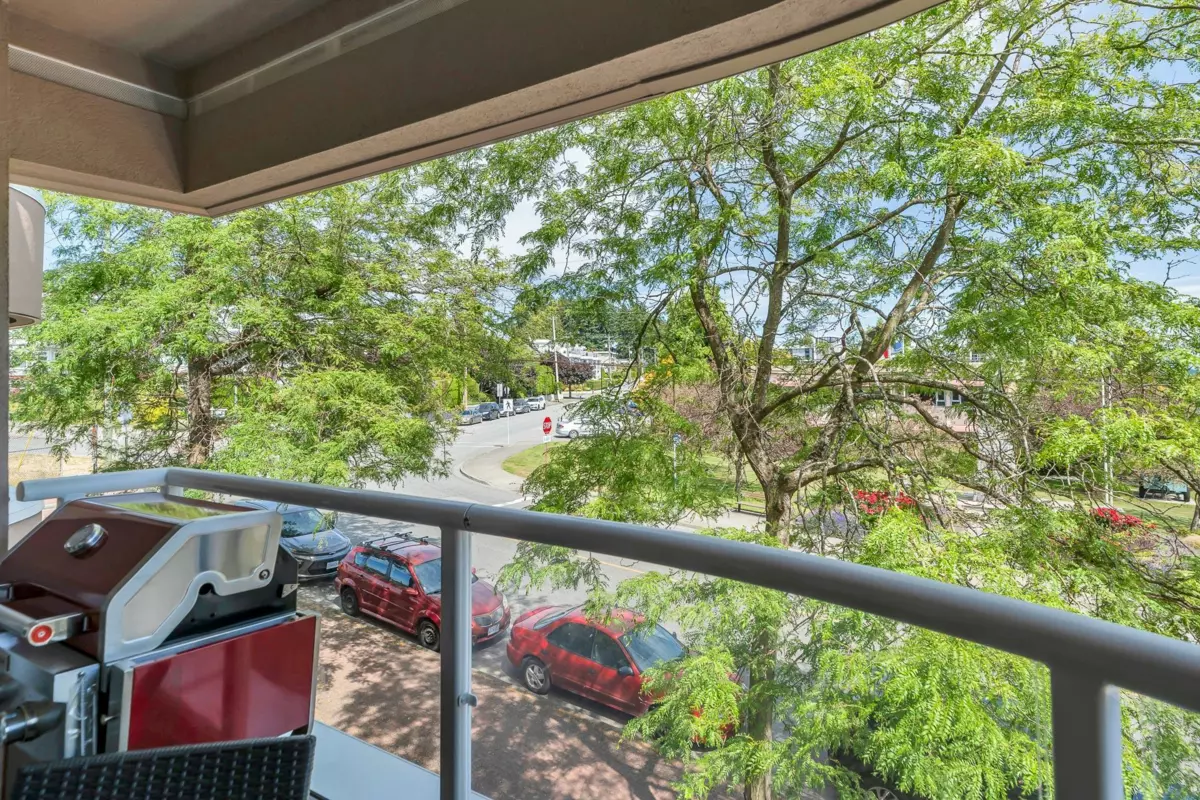 Bedroom 4 Photo of 202 15284 Buena Vista Avenue, White Rock, BC