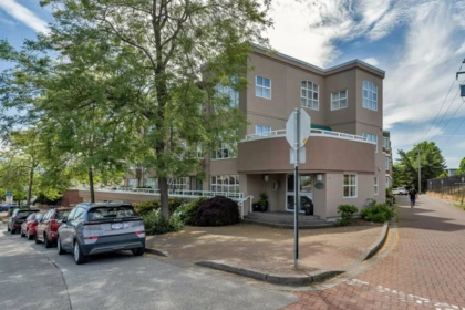 202 15284 Buena Vista Avenue, White Rock, BC, White Rock — Apartment/Condo for sale