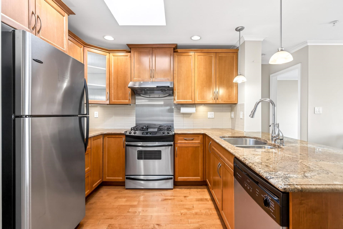 Family Room Photo of 406 2103 W 45th Avenue, Vancouver, BC