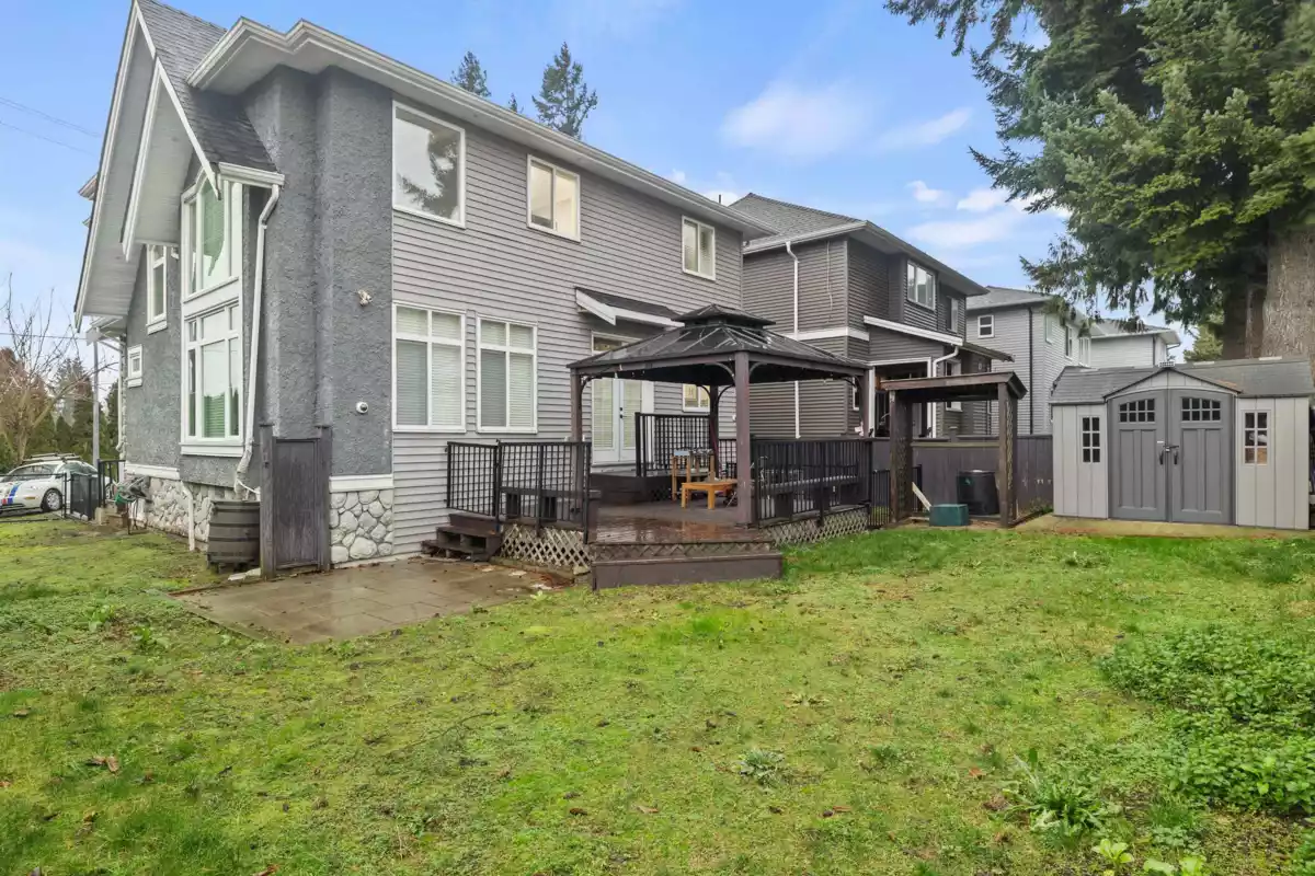 Garage Interior Photo of 2012 Beaver Street, Abbotsford, BC
