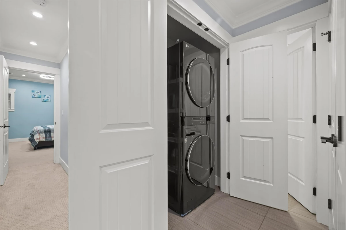 Guest Bathroom Photo of 2012 Beaver Street, Abbotsford, BC