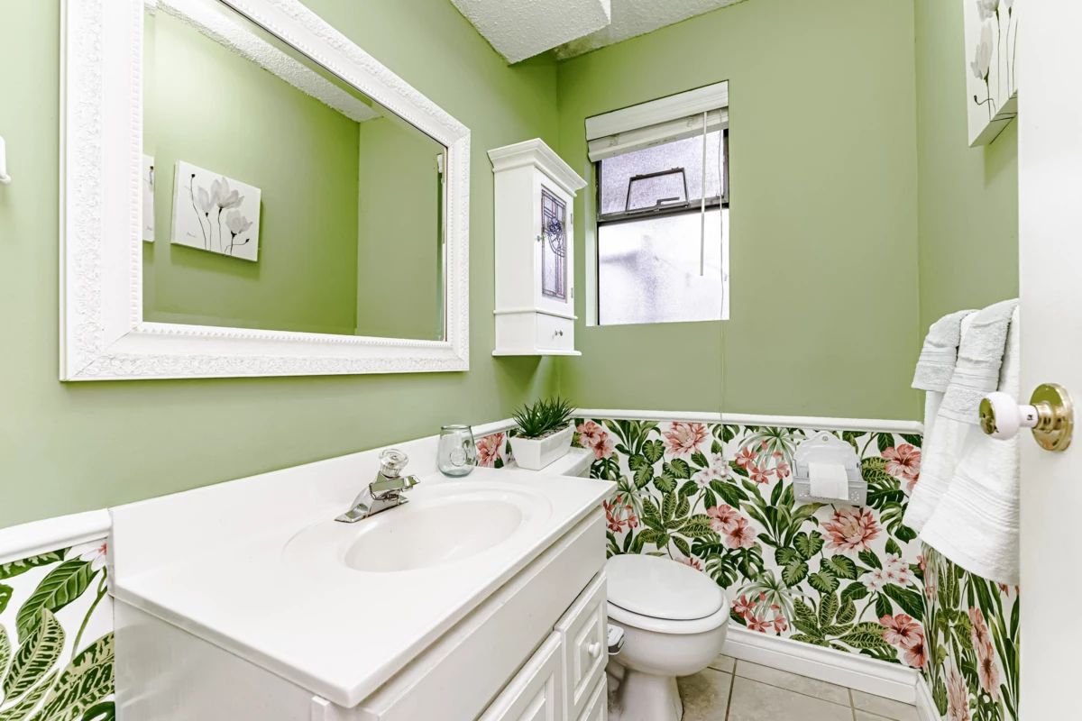 Basement Recreation Room Photo of 1265 Lynwood Avenue, Port Coquitlam, BC