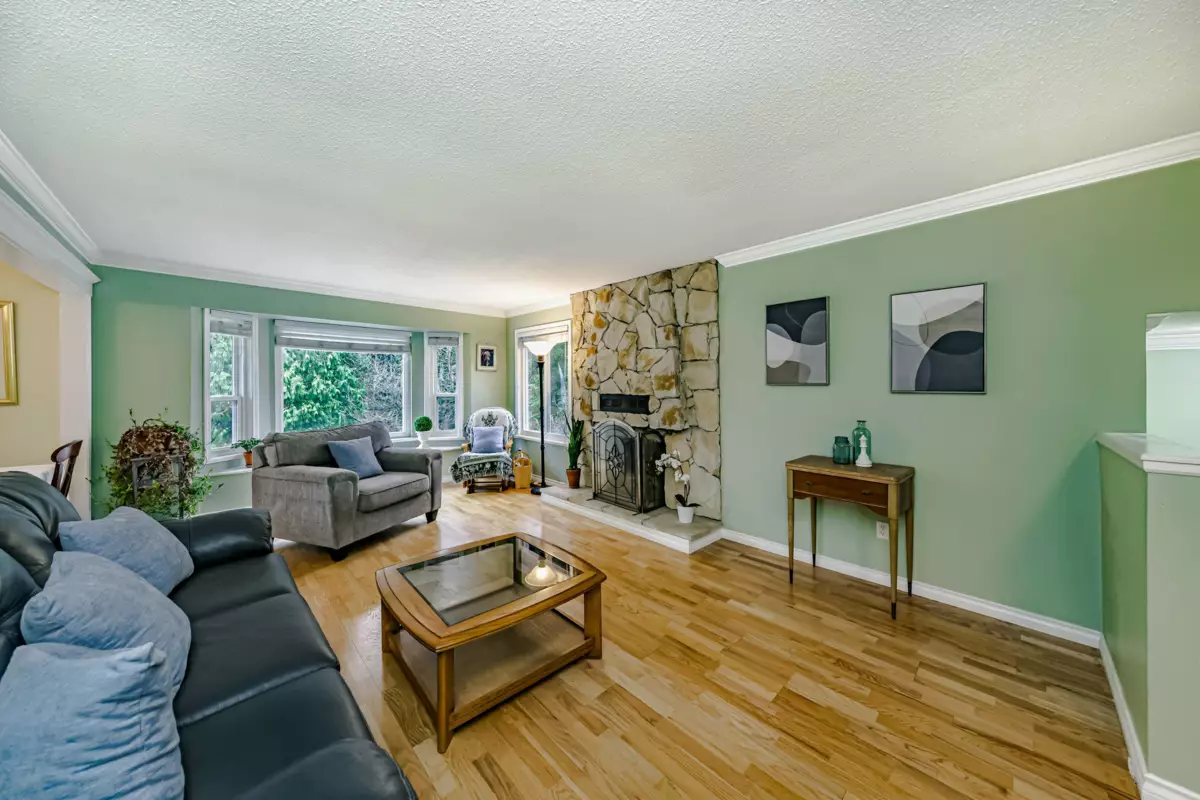 Dining Area Photo of 1265 Lynwood Avenue, Port Coquitlam, BC