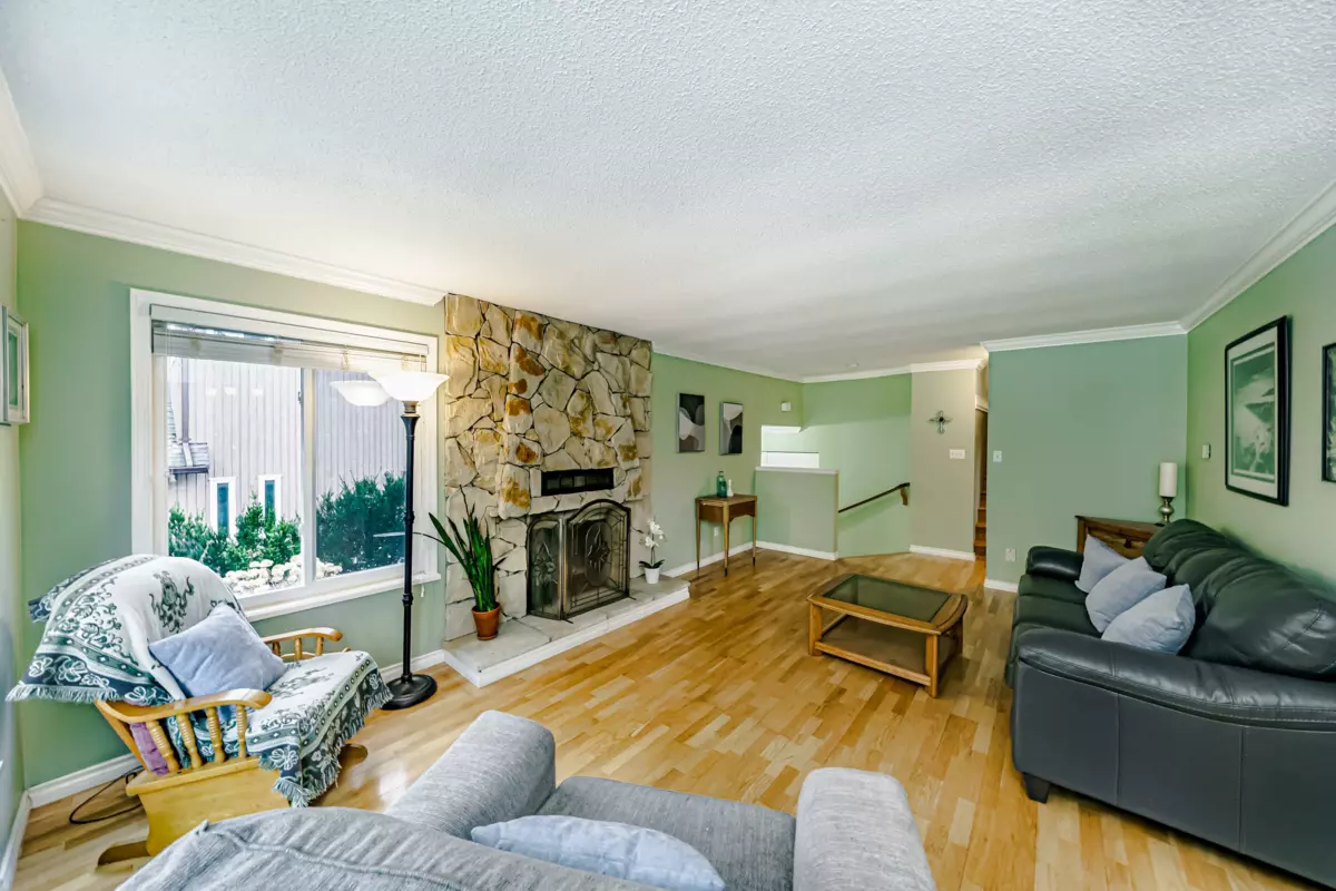 Family Room Photo of 1265 Lynwood Avenue, Port Coquitlam, BC
