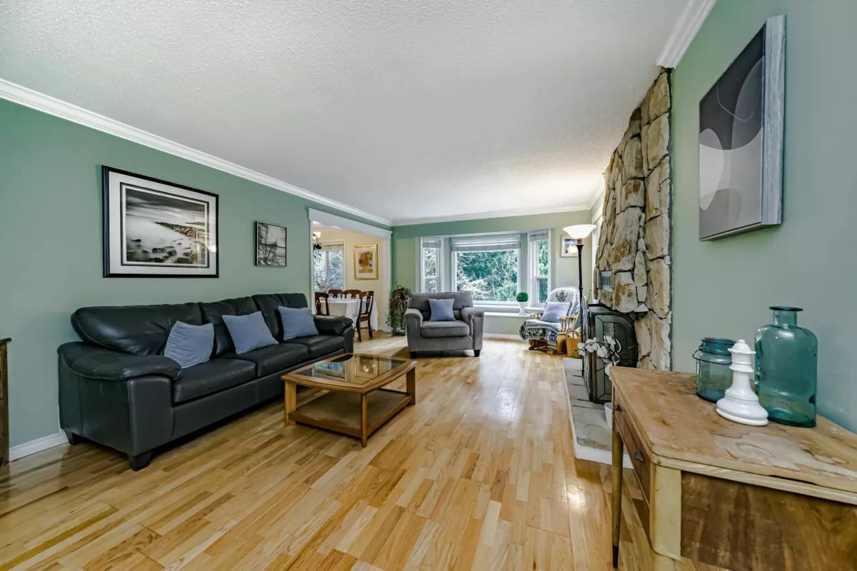 Kitchen Photo of 1265 Lynwood Avenue, Port Coquitlam, BC