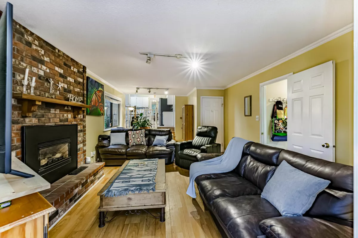 Primary Bedroom Photo of 1265 Lynwood Avenue, Port Coquitlam, BC