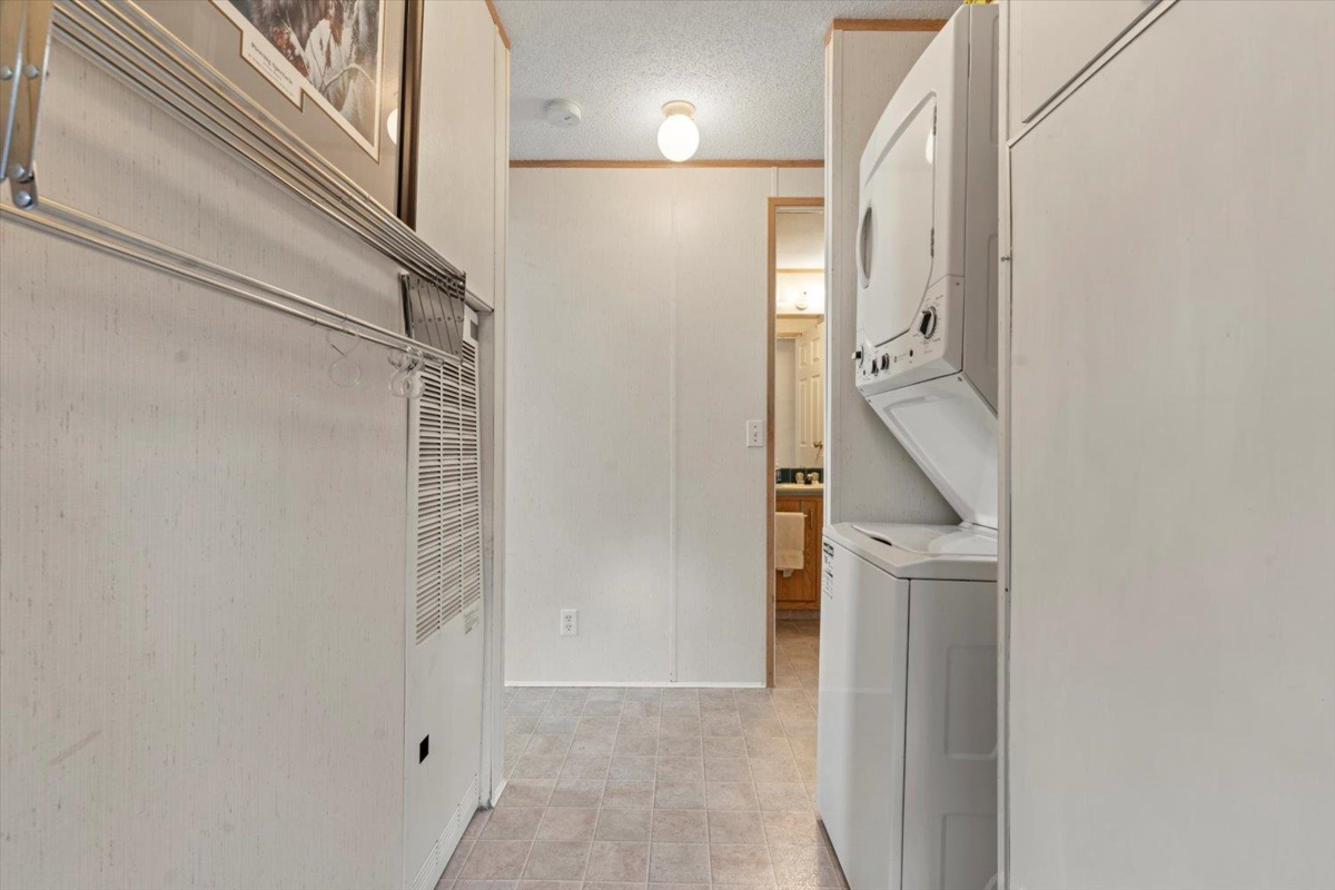 Outdoor Deck Photo of 33 45715 Alma Avenue, Chilliwack, BC