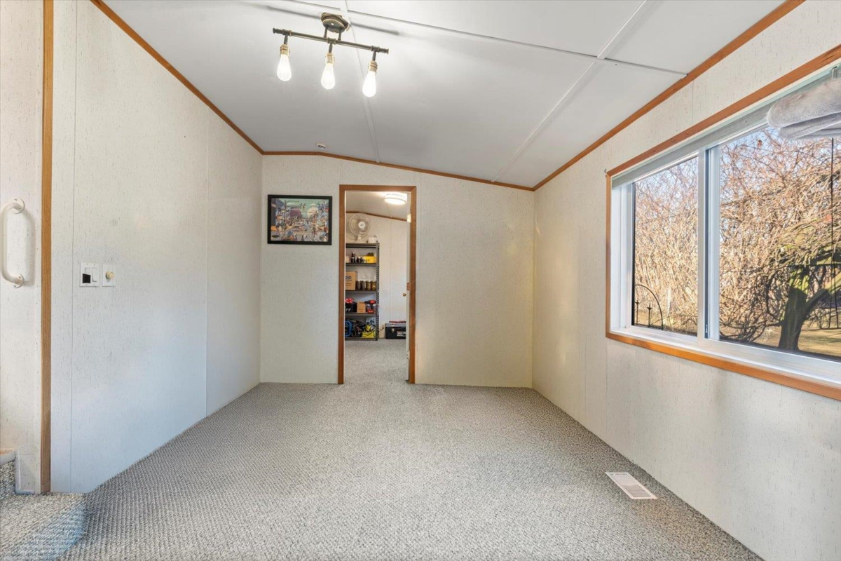 Staircase Photo of 33 45715 Alma Avenue, Chilliwack, BC