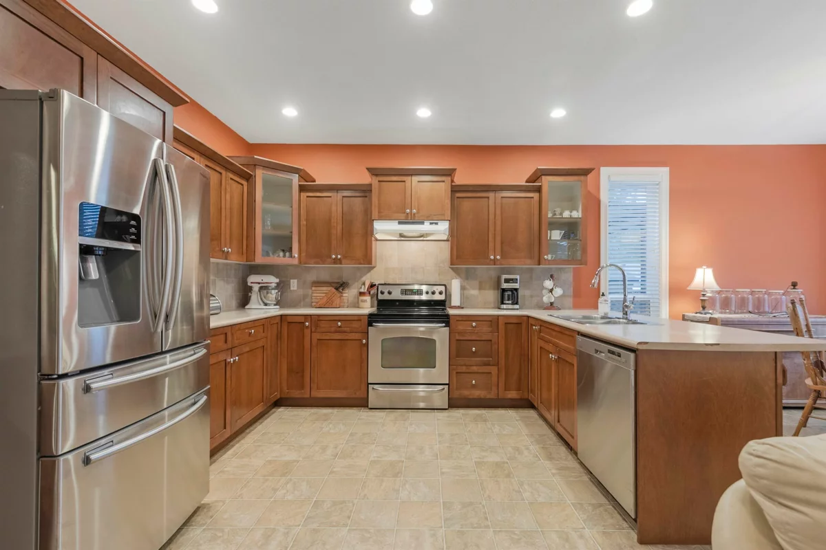 Pantry Photo of 14731 59a Avenue, Surrey, BC