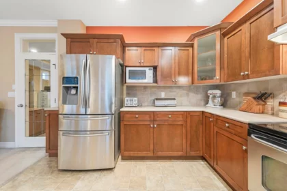 Breakfast Nook Photo of 14731 59a Avenue, Surrey, BC