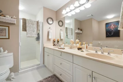 Laundry Room Photo of 39 730 Mccombs Drive, Harrison Hot Springs, BC