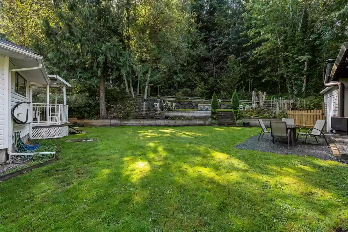 Outdoor Deck Photo of 45942 Sleepy Hollow Road, Cultus Lake, BC