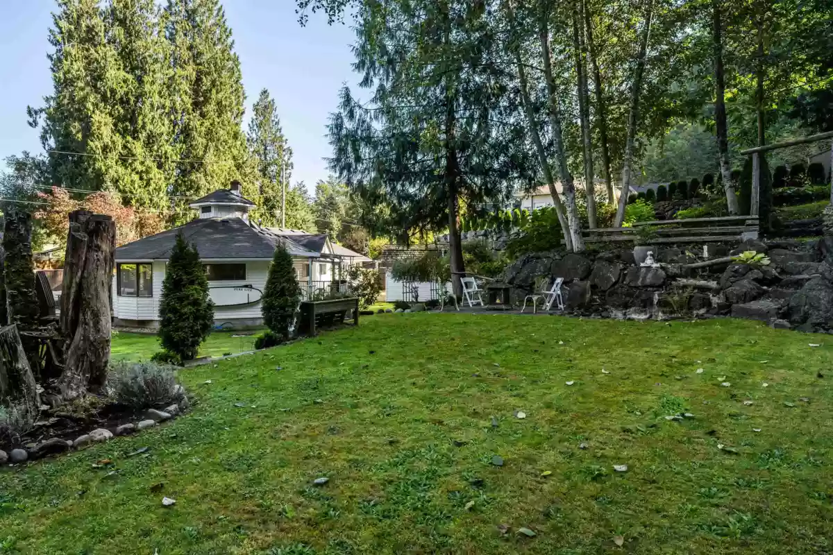 Front Yard Photo of 45942 Sleepy Hollow Road, Cultus Lake, BC