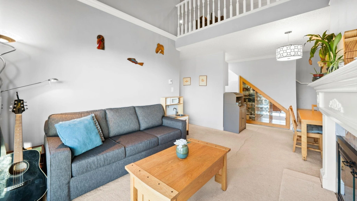 Kitchen Photo of 302 620 Blackford Street, New Westminster, BC