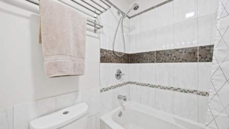 Hallway Photo of 302 620 Blackford Street, New Westminster, BC