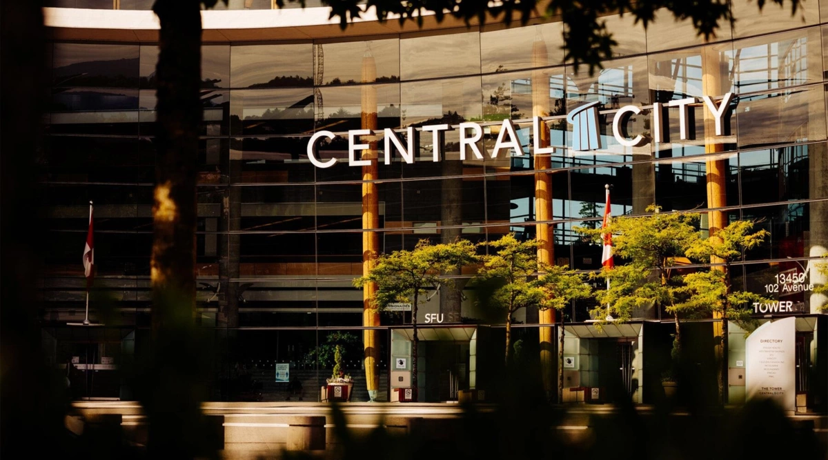 Kitchen Island Photo of 409 13439 94a Avenue, Surrey, BC
