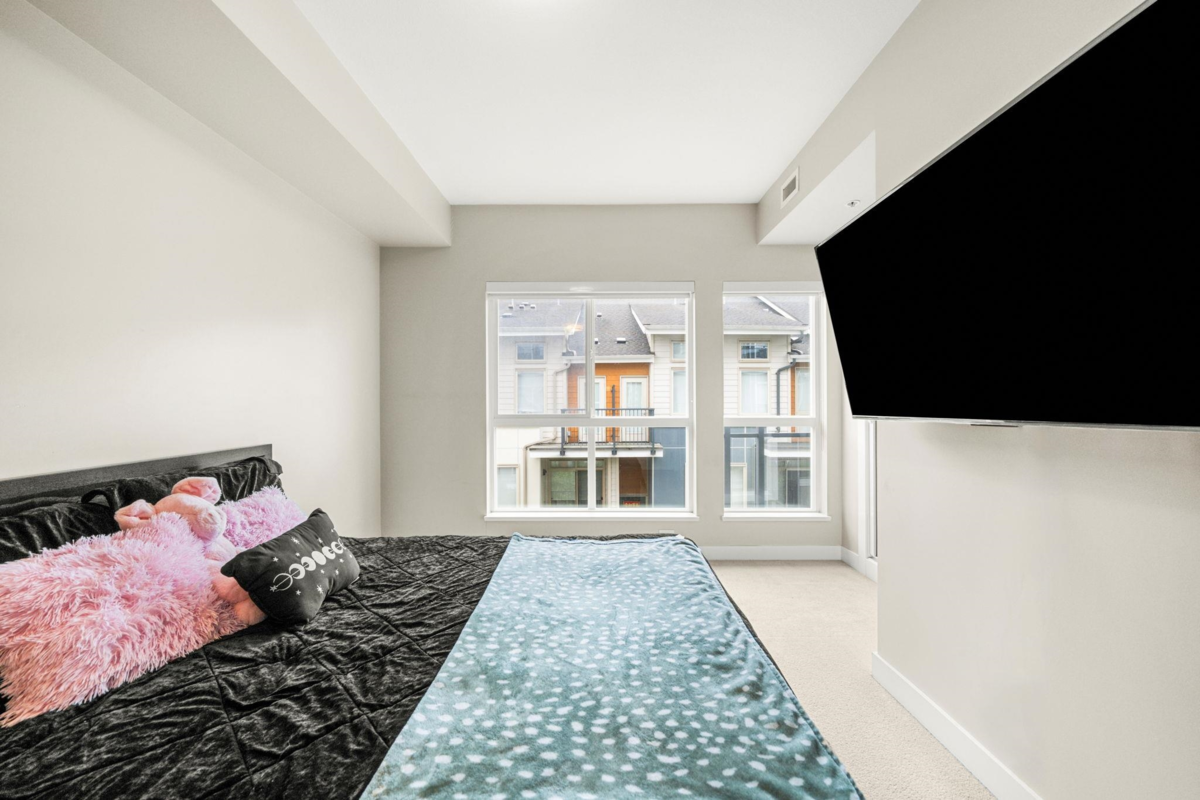 Bedroom 3 Photo of 313 10155 River Drive, Richmond, BC