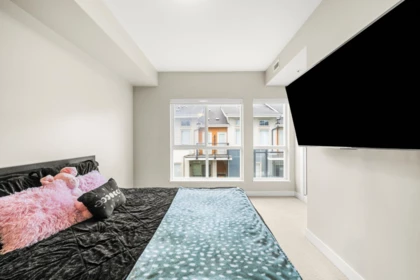 Bedroom 3 Photo of 313 10155 River Drive, Richmond, BC