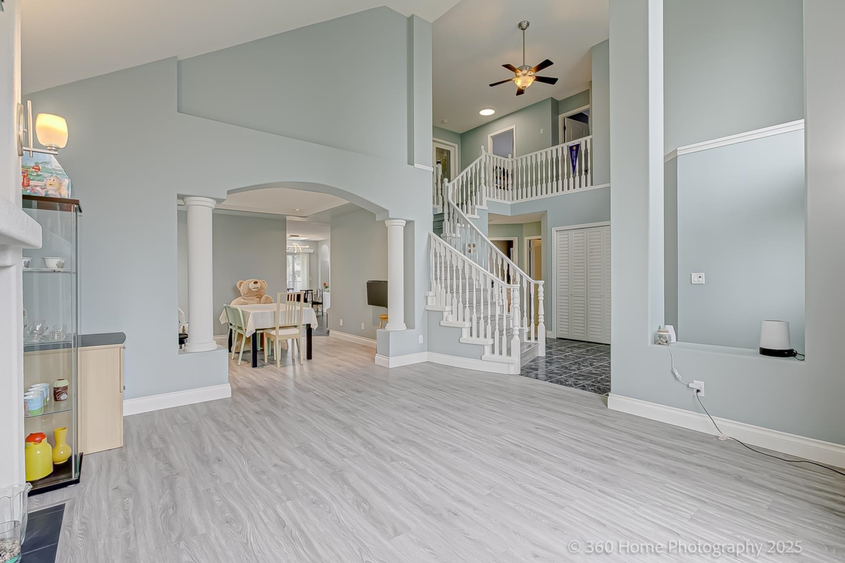 Family Room Photo of 19088 63b Avenue, Surrey, BC