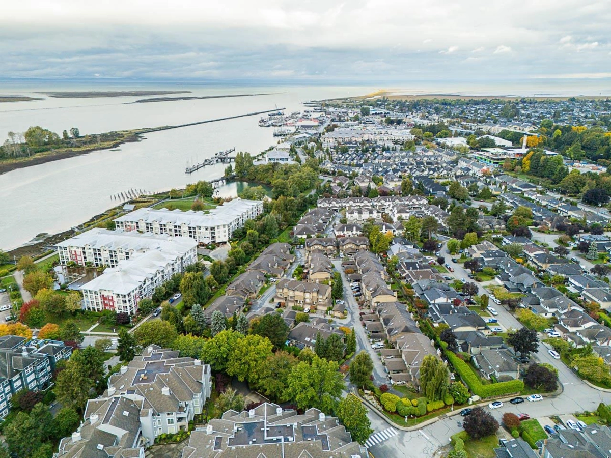 Fitness Center Photo Near 39 12880 Railway Avenue, Richmond, BC