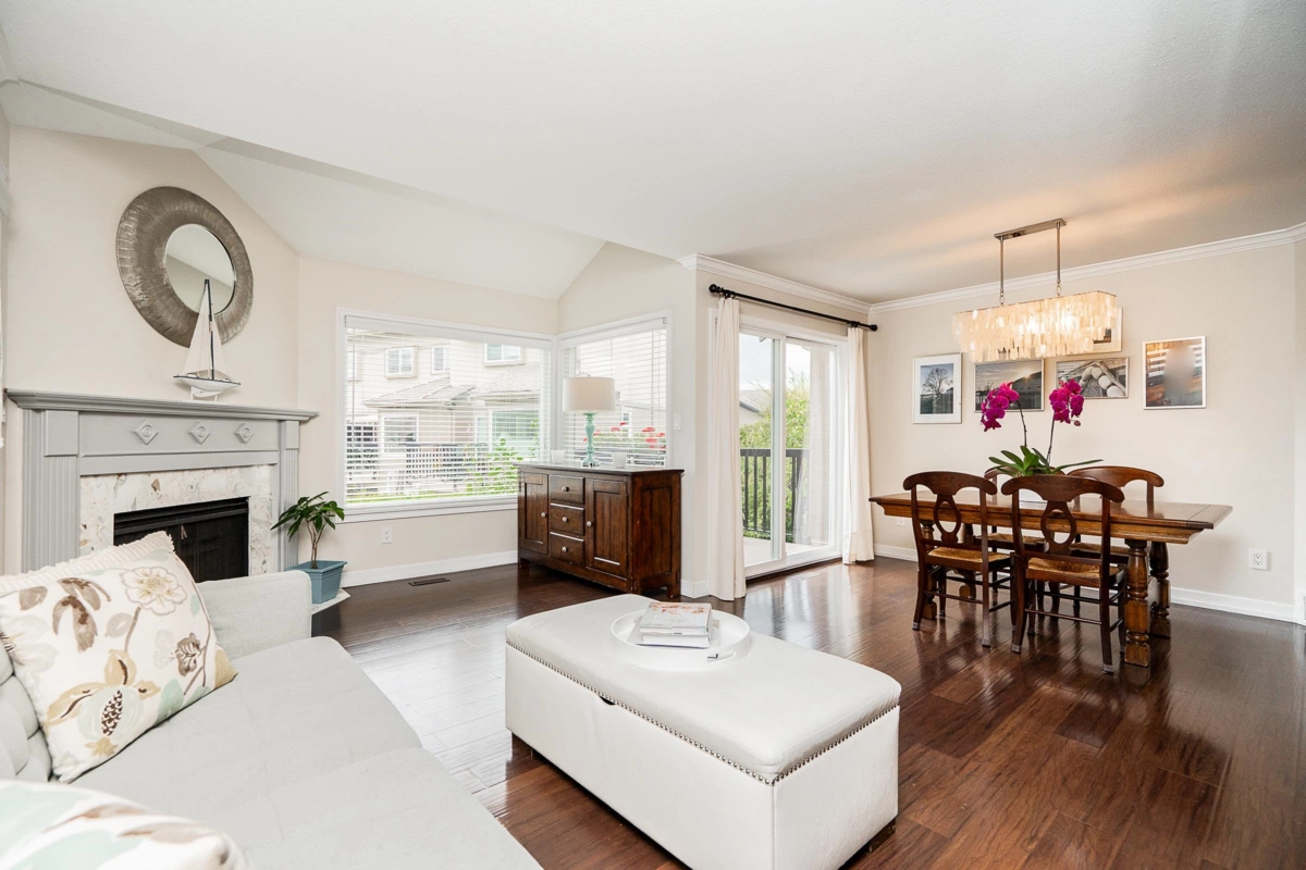 Kitchen Island Photo of 39 12880 Railway Avenue, Richmond, BC