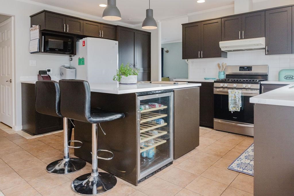 Breakfast Nook Photo of 835 Aurora Way, Gibsons, BC