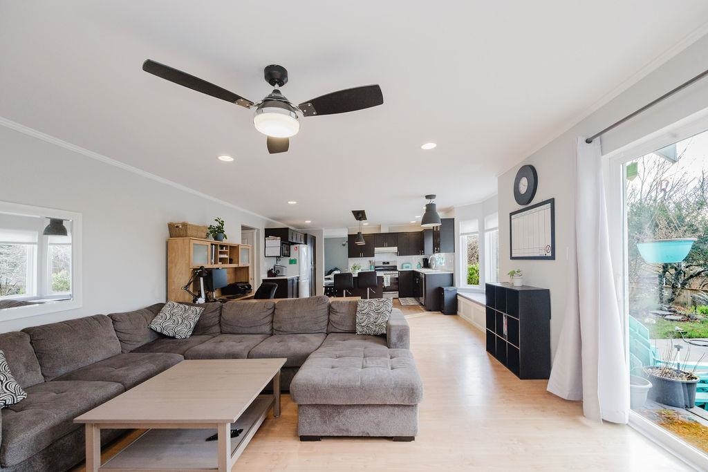 Primary Bedroom Photo of 835 Aurora Way, Gibsons, BC