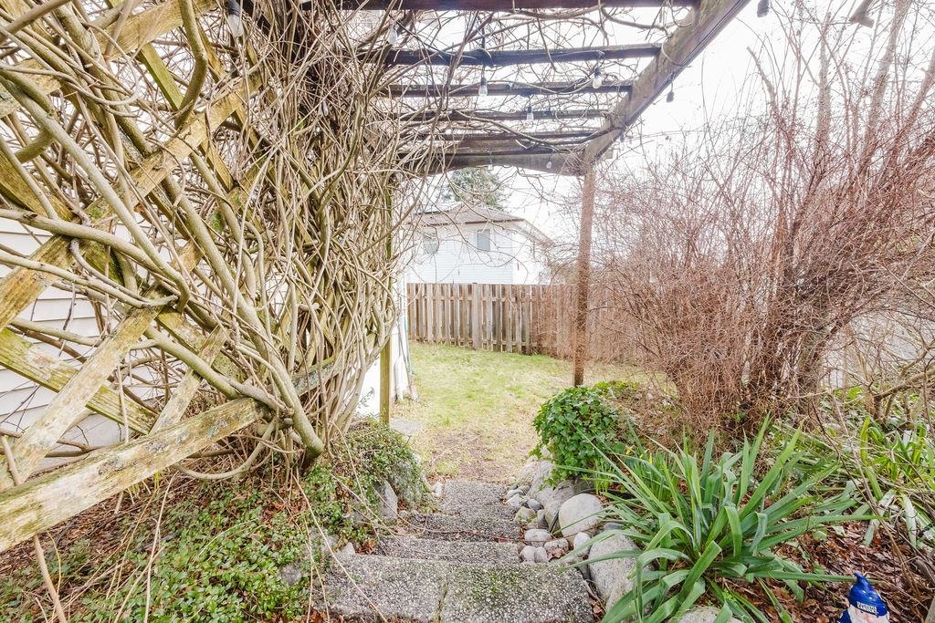 Staircase Photo of 835 Aurora Way, Gibsons, BC