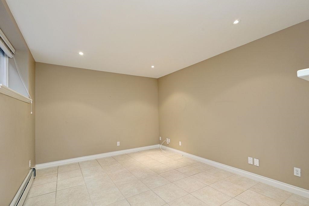 Backyard Photo of 19 15715 34 Avenue, Surrey, BC