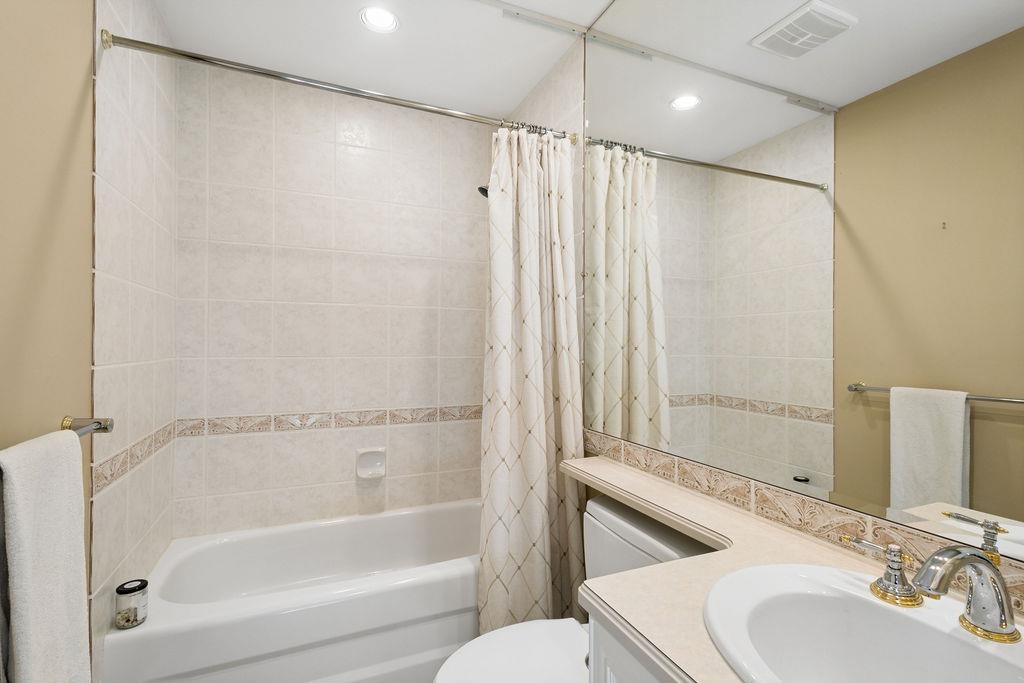 Garage Interior Photo of 19 15715 34 Avenue, Surrey, BC