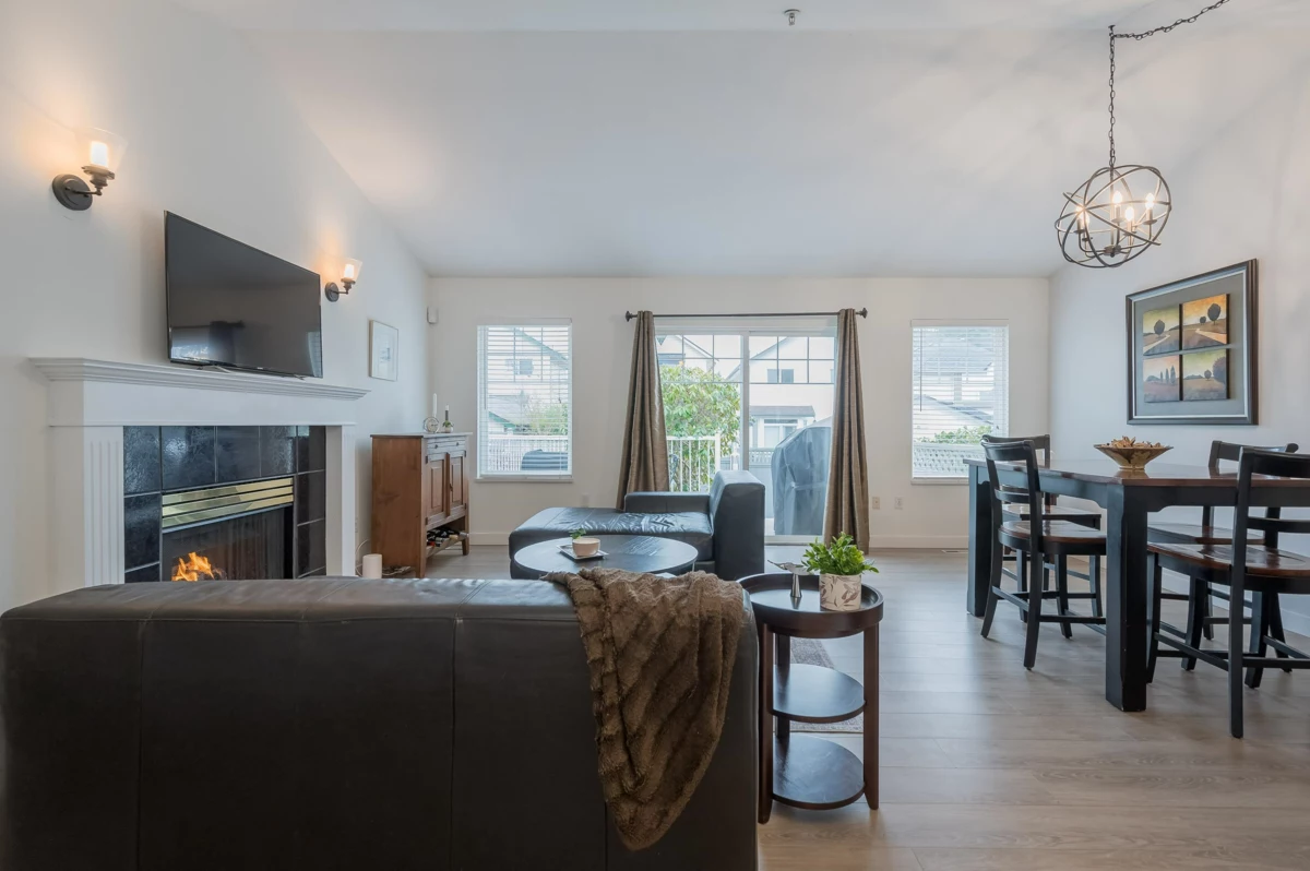 Kitchen Photo of 4 20788 87 Avenue, Langley, BC