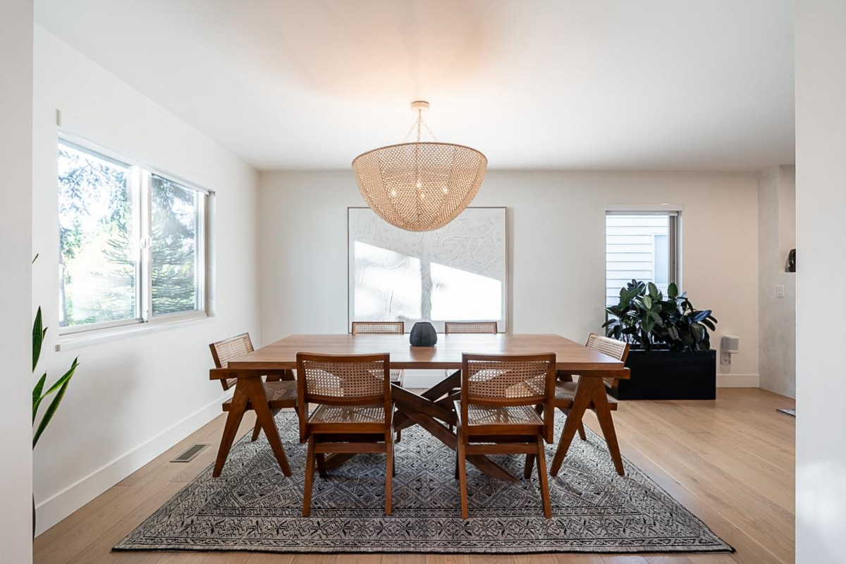 Breakfast Nook Photo of 839 164 Street, Surrey, BC