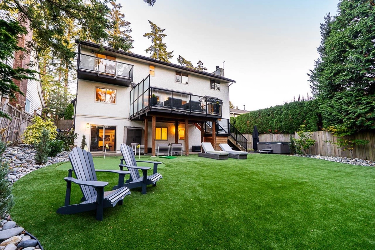 Fitness Center Photo Near 839 164 Street, Surrey, BC