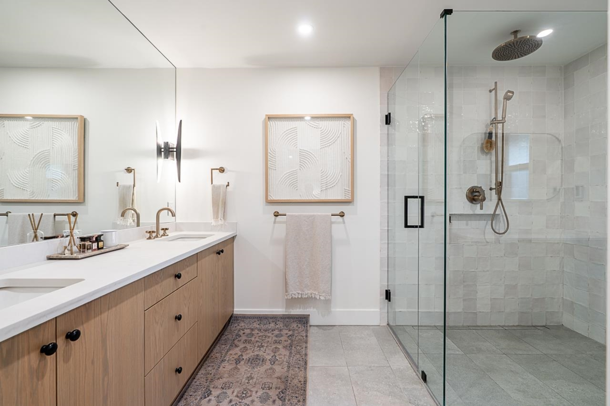 Laundry Room Photo of 839 164 Street, Surrey, BC