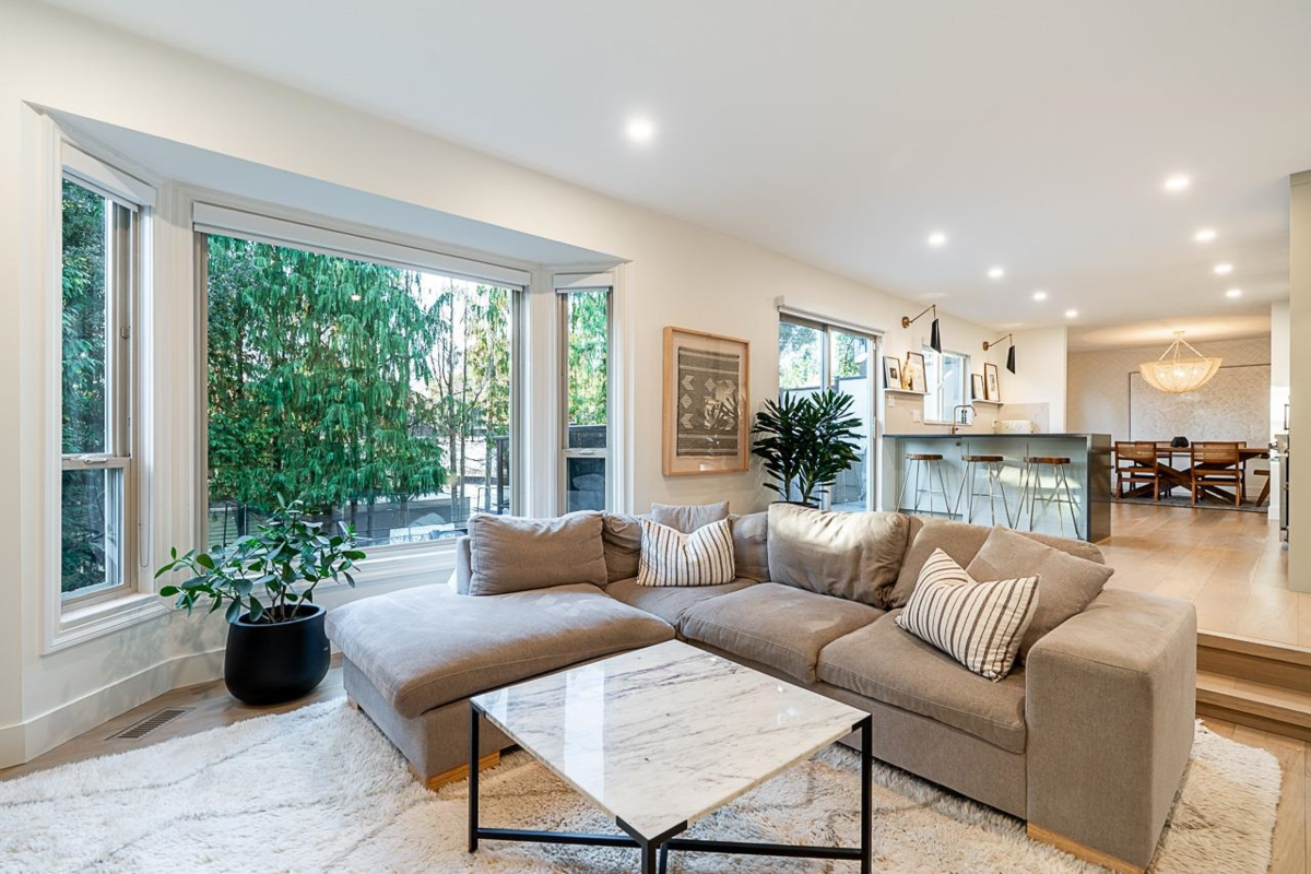 Powder Room Photo of 839 164 Street, Surrey, BC